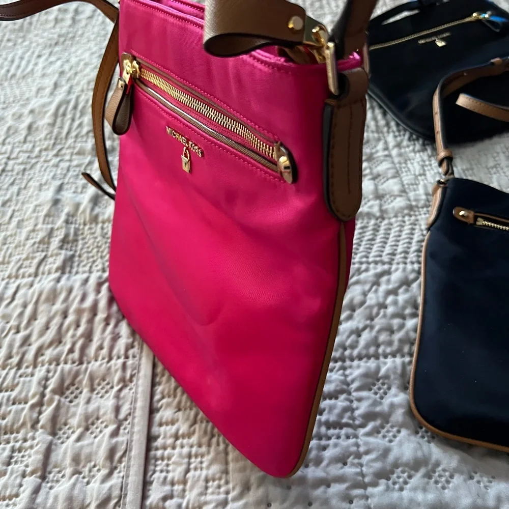 Michael Kors Nylon Kelsey Crossbody - Picture 3 of 4
